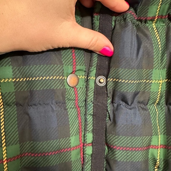 J. Jill Women’s Vest Medium Puffer Green Tartan Plaid Down Snap Up Insulated - Picture 4 of 6